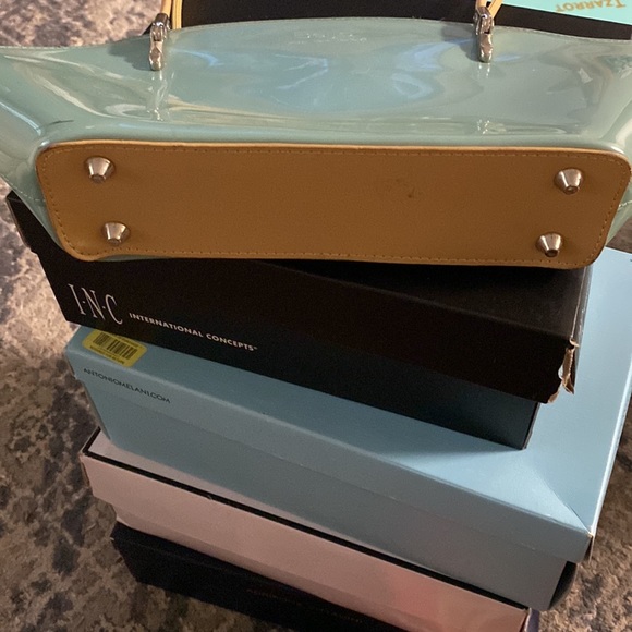 Beijo Classic Patent Leather Teal and Tan  length 12 Width 6 - Picture 3 of 6